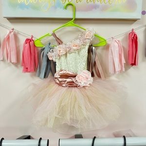 Brand new, ballet costume! Headpiece/bow included, original packaging!